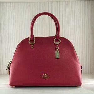Elegant Pink Handbag